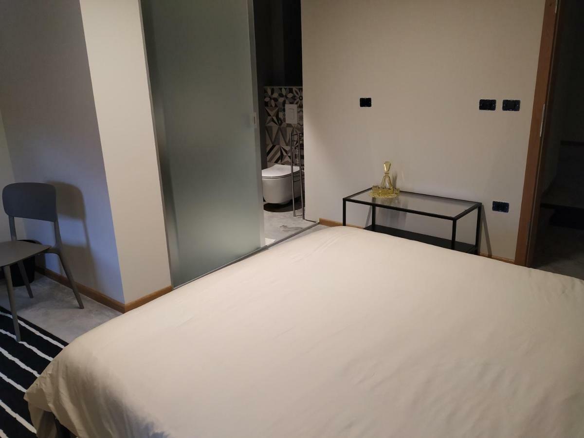 B & W Kriz Bed & Breakfast Ajdovščina Bagian luar foto